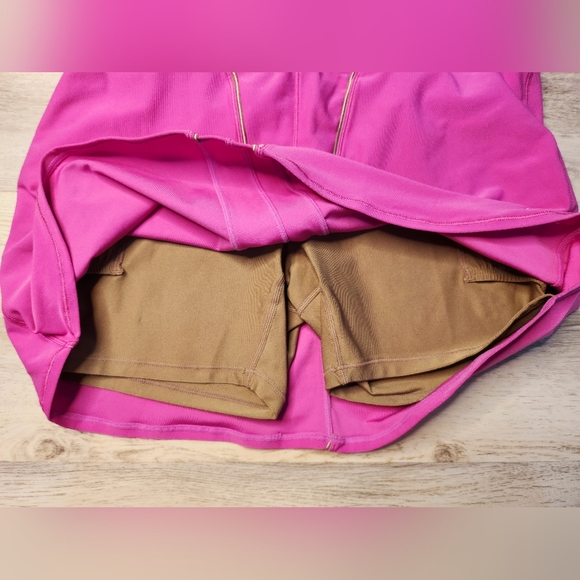 Womens nike skirt (skort) - Picture 4 of 5